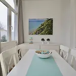 Myhome Ruegen - Haus Johanneshorst Lägenhetshotell 4*