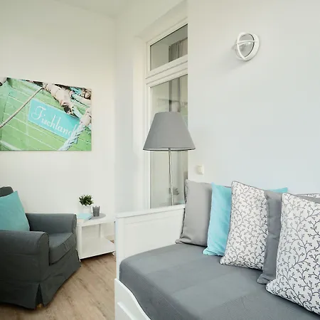 Aparthotel Myhome Ruegen - Haus Johanneshorst 4*