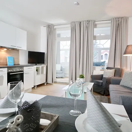 Apart Otel Myhome Ruegen - Haus Johanneshorst