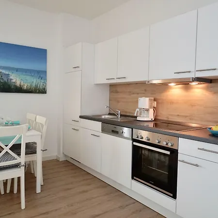 Apart Otel Myhome Ruegen - Haus Johanneshorst