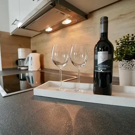 Myhome Ruegen - Haus Johanneshorst Hotel apartamentowy 4*