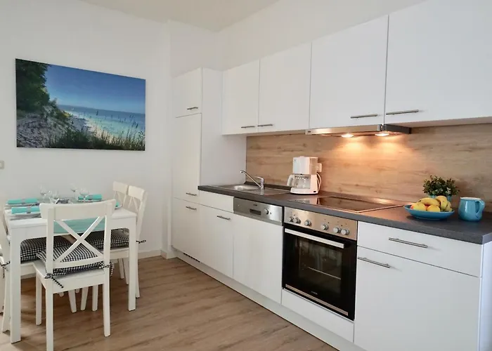 Апарт-отель Myhome Ruegen - Haus Johanneshorst Зеллин