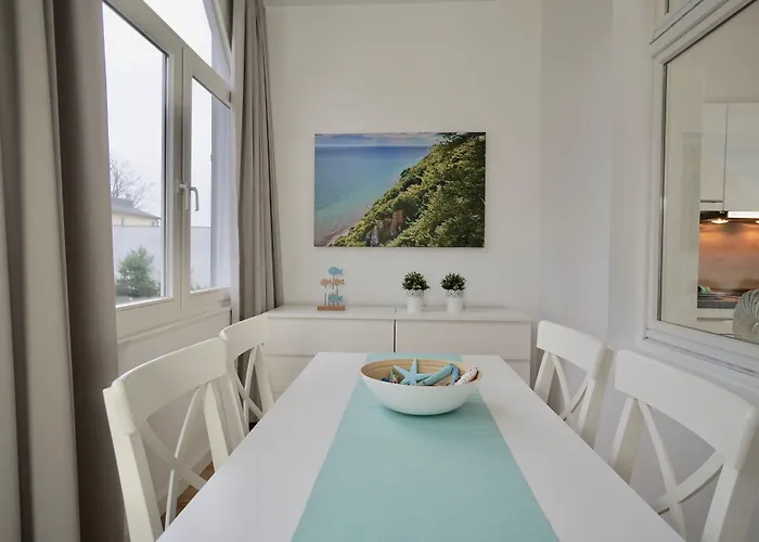 Myhome Ruegen - Haus Johanneshorst Апарт-отель 4*