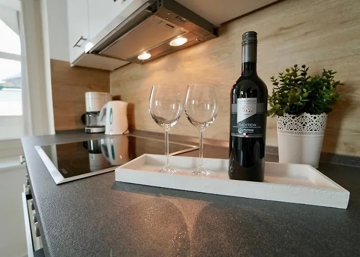 Myhome Ruegen - Haus Johanneshorst Apartahotel 4*